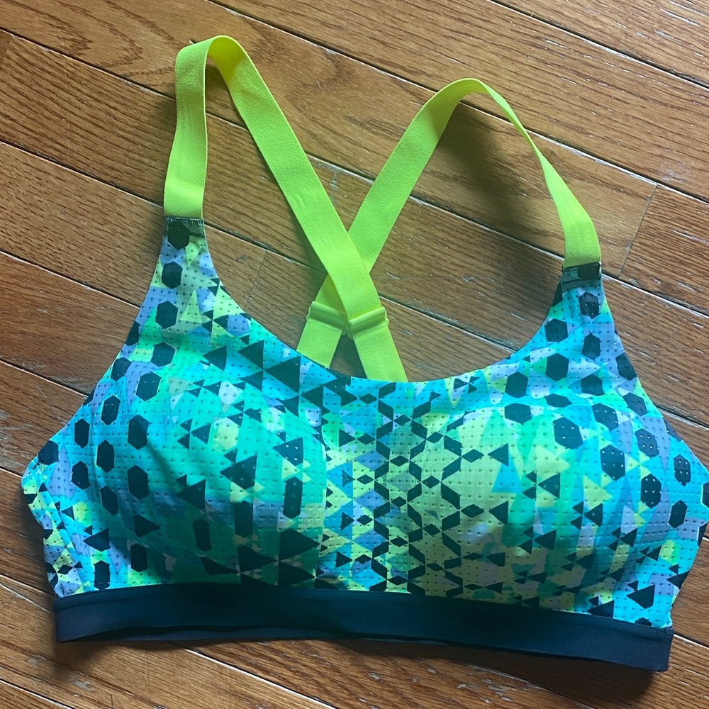 Geometric Print Sports Bra with Yellow Straps